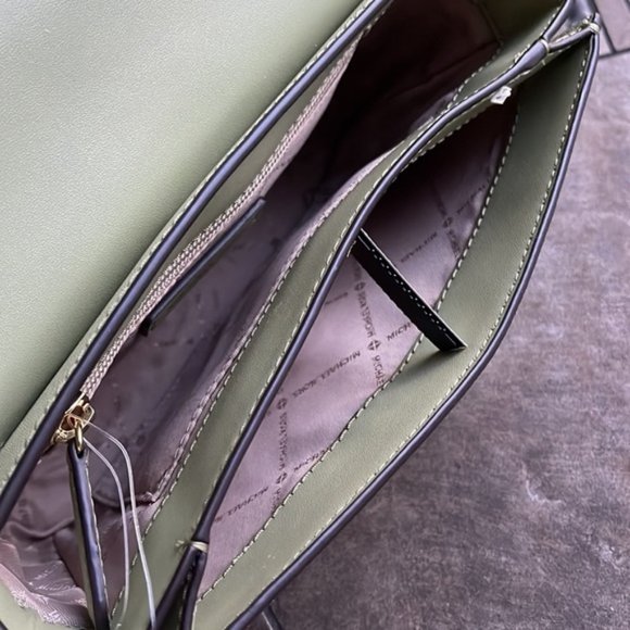 Michael Kors Carmen Medium Monogram Flap Crossbody Convertible Shoulder Bag - Picture 8 of 16